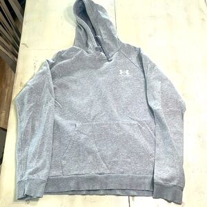 Mens’ L Under Armor Sweatshirt